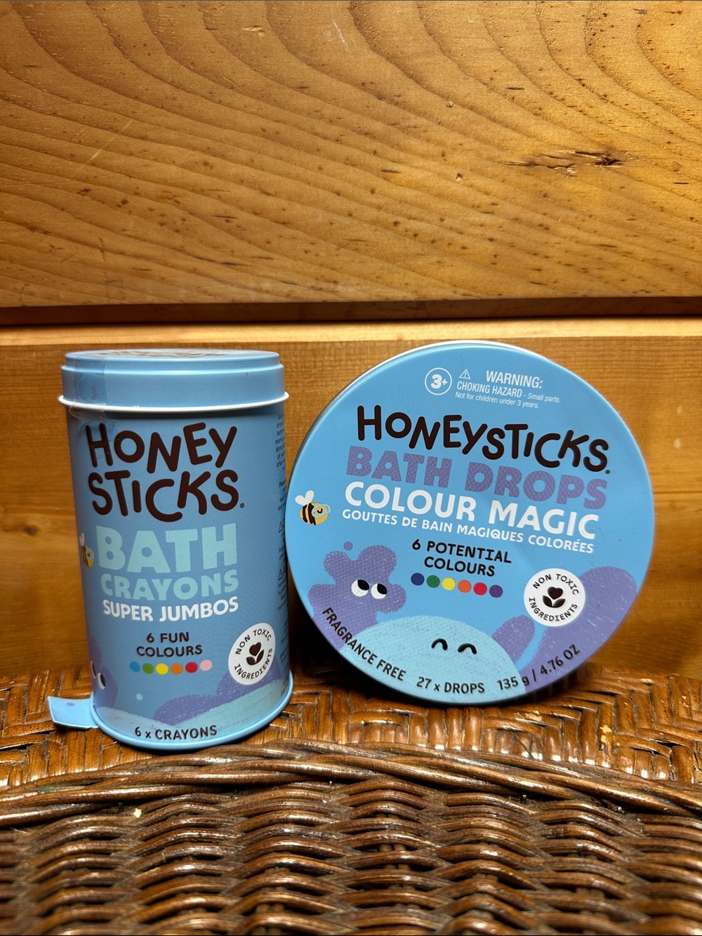 HONEYSTICKS Set of Bath Crayons and Bath Color Drops